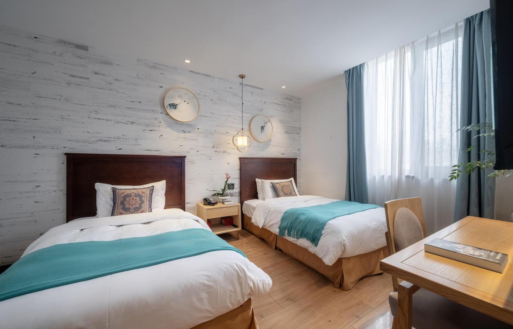 Beijing Tangfu Nanluoguxiang Wang Fu Jing Forbidden City Snack Street Hotel,1 Stop Walking To Airport Express,3 Stop To Tiananmen&Free Laundry Dry Service &Professional Free Tour Ticket Service With English Speaking Staff Exterior foto